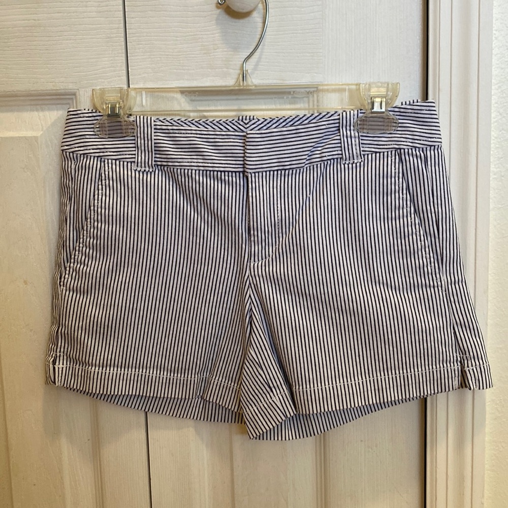 New York and Company striped shorts, size 0